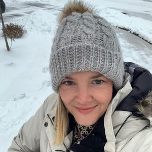 Meet your Posher, Robin